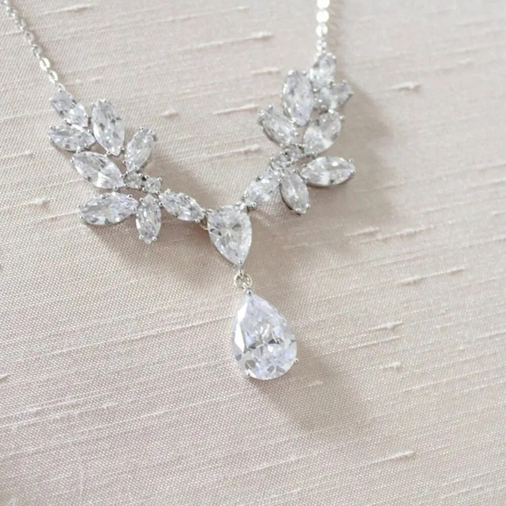 Glamorous Zircon Leaf Back Chain Necklace, Bridal Elegance, Long Water Drop Body Chain, Bridal Wedding Jewelry, Wedding Necklace