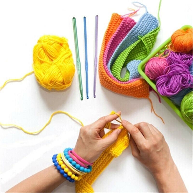 124 pcs Crochet Hooks Set Kit Weave Yarn Knitting Needles Sewing DIY Tools Case