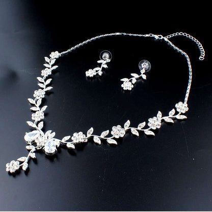 Bridal necklace and earrings| Bridal jewelry set | Wedding necklace set| Leaf style Wedding jewellery for bride